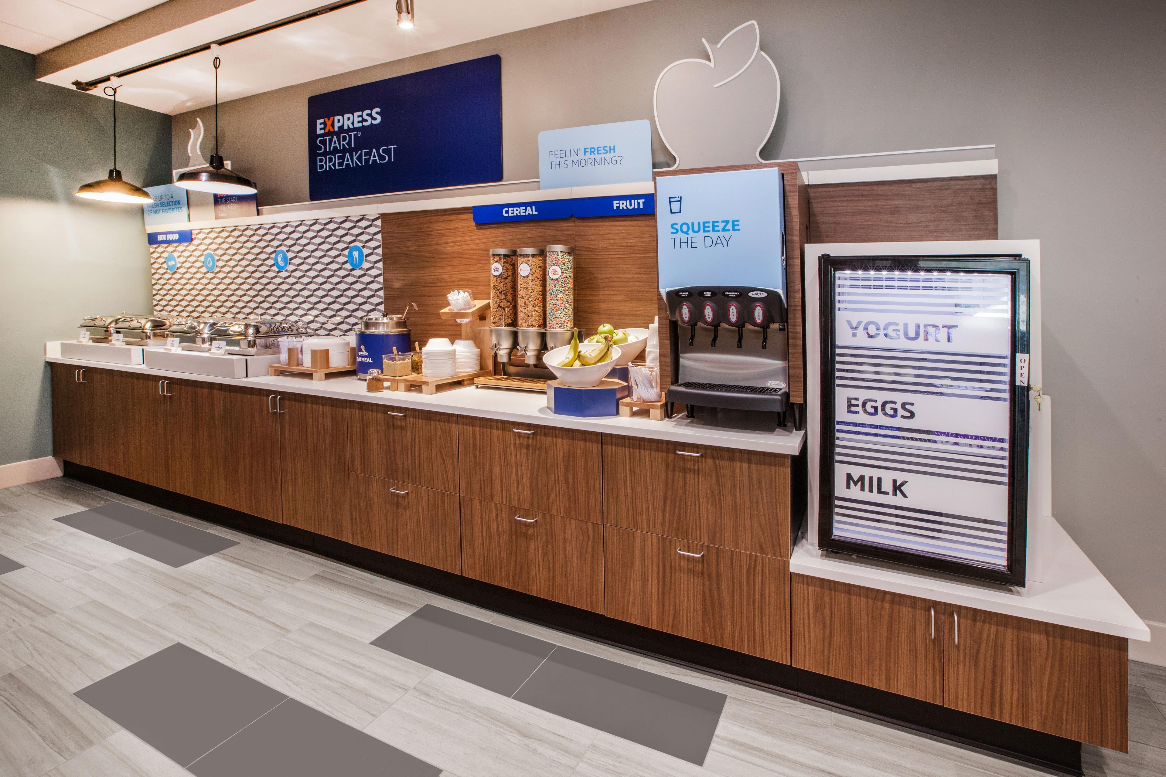 Holiday Inn Express Hotel & Suites Mattoon By Ihg Buitenkant foto