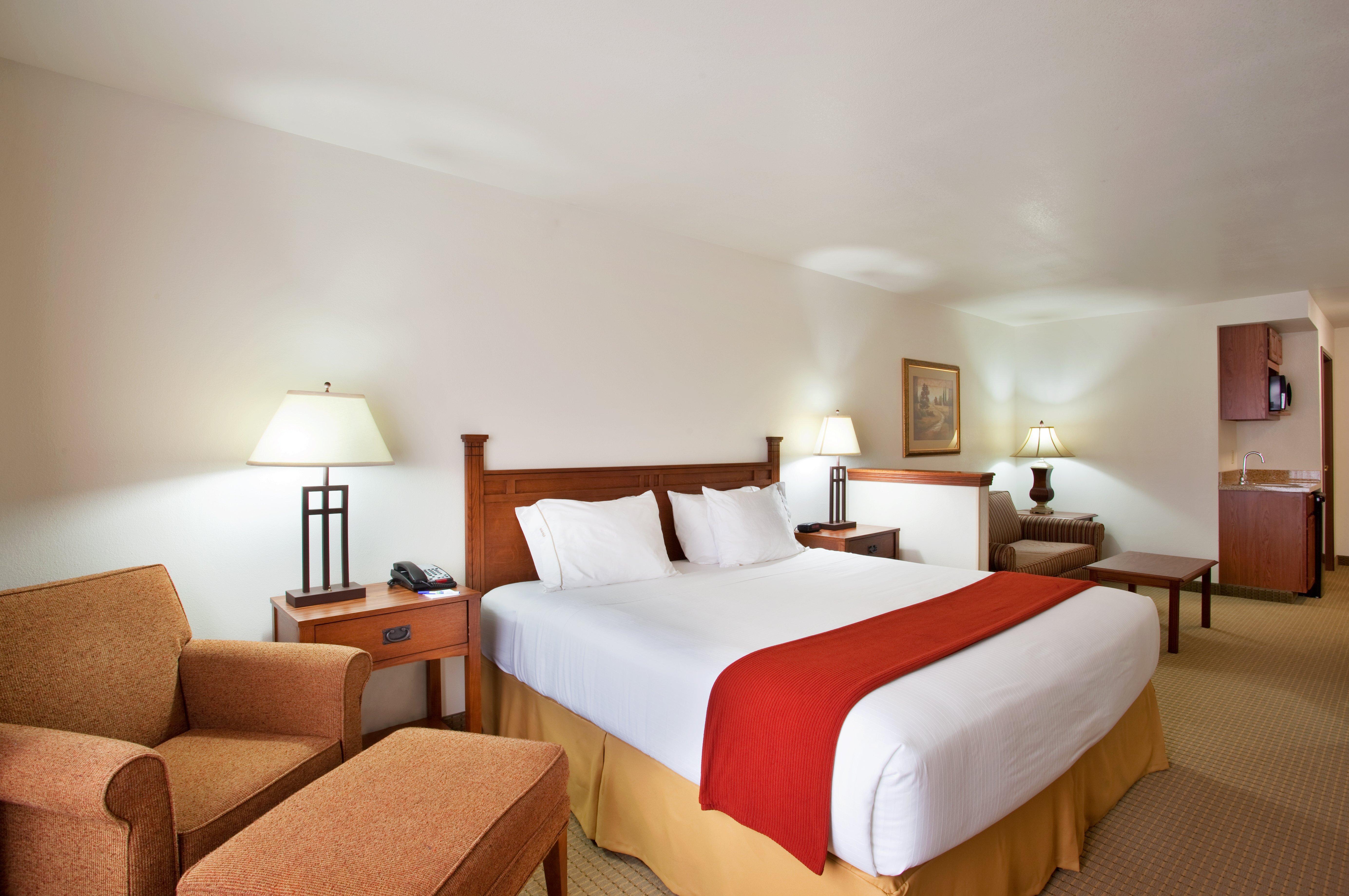 Holiday Inn Express Hotel & Suites Mattoon By Ihg Buitenkant foto